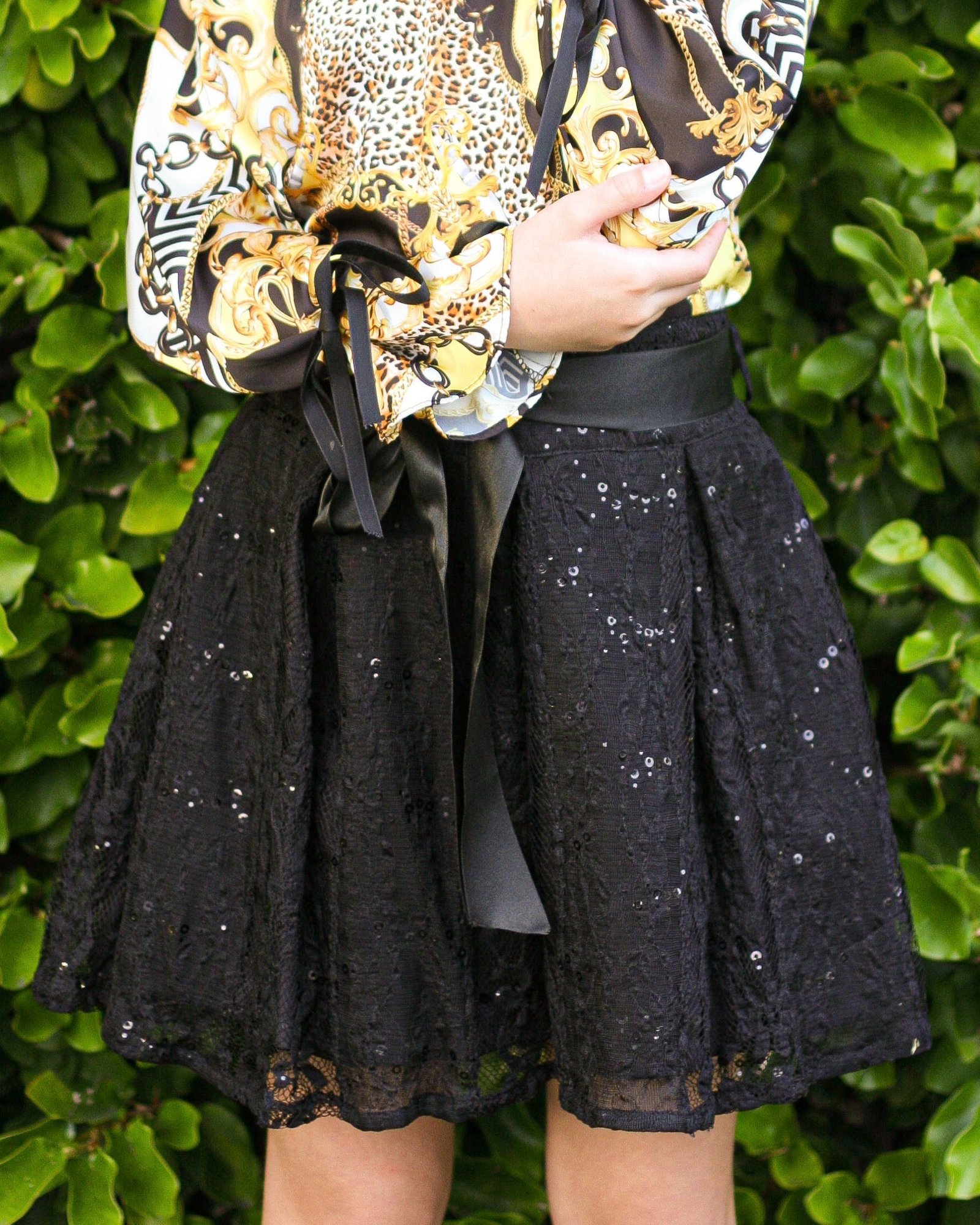 BLACK SEQUIN SKIRT